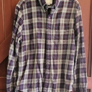 American Eagle button down flannel shirt